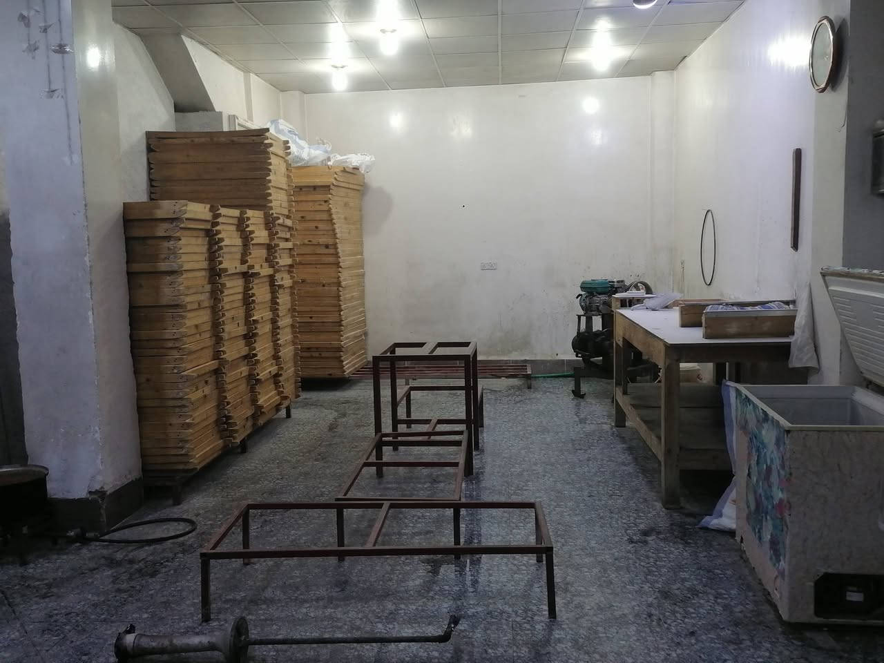 غراض فرن صمون حجري للبيع..تصل على  الرقم (***********).....??
