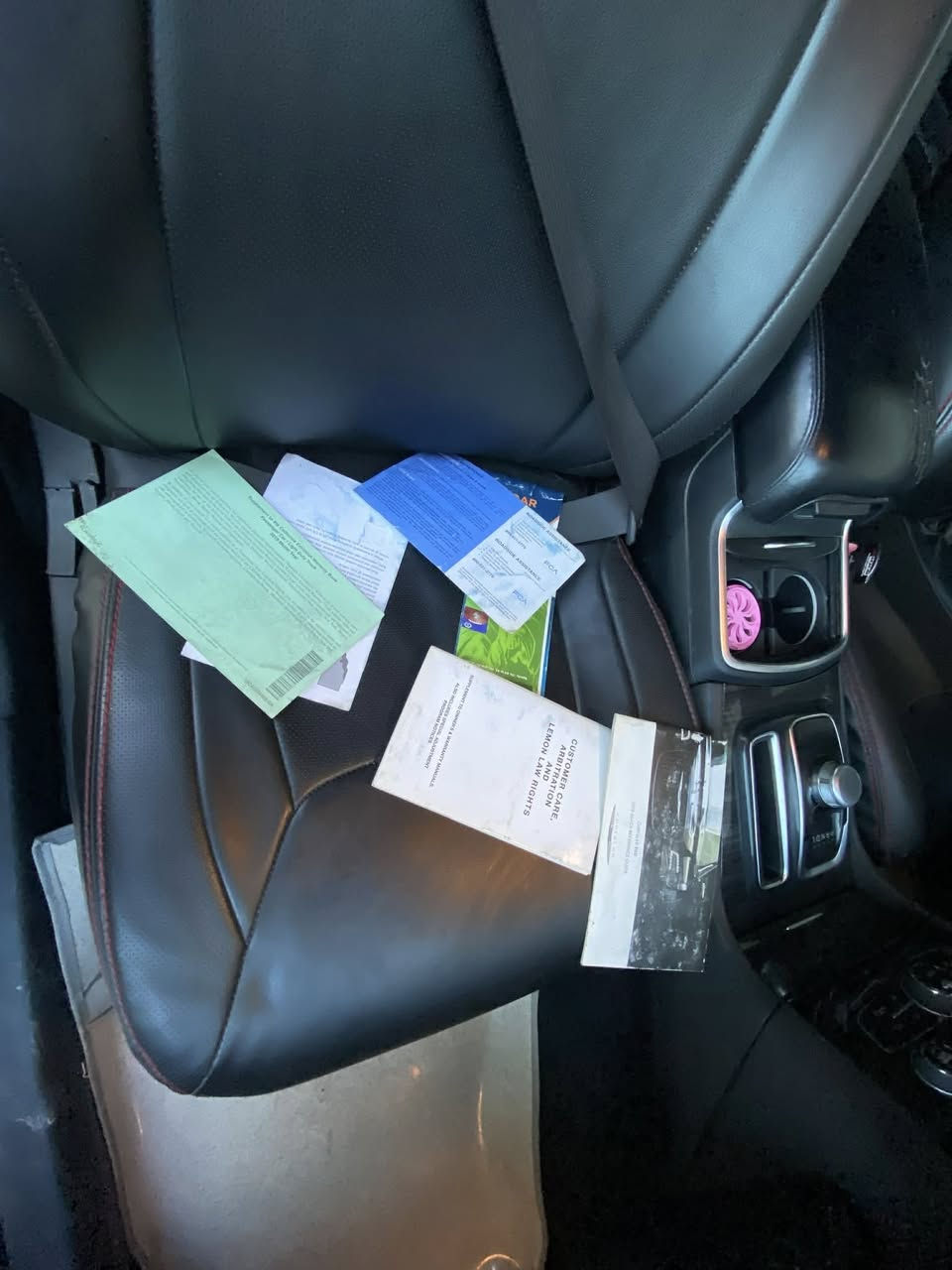 سلام عليكم شباب سياره أوباما موديل 2019 سياره خير من الله مواصفات عاديه نص فول عده فتحه و تشغيل عن بعد  كهربائيات كله شغاله تخم تاير جديد تبريد ثلج تدفه كير مكينه كفاله رقم أربيل بسمنه  سياره وارد أمريكي ملاحظه بيه ربع مال جاملغ الأمامي  بارد  فقط  سعر 218بيه مجال للطيبين مكان بغداد شعله رقم *********** مراوس حسب القناعه
