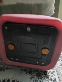 صندوك للبيع جديد كلشي مابي وينقفل  25 الف وبي مجال   07517118817