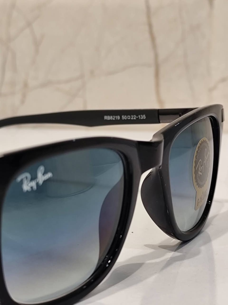 من اجمل ديزاينات رايبان واشيك الالوان
عدسه زجاج سميك لون بحري مدرج
عدسه UV حمايه من الاشعات الضارة للعين
الاذرع مغلفه ربر 
النضاره كجول ورسي
رياضي وعسكري 
مختمه بل كامل بدن وعدسه
تأتي مع علبه حافظه للماركه كاملة المرفقات
كوالتي عالي جدا

السعر 30 الف 
التوصيل مجاني لجميع محافظات العراق 

للحجز مراسلة الحساب ( ترسل رقمك وعنوانك الكامل)

اضغط لمتابعة الصفحه ليصلك كل ما هو جديد ومميز
من (انس براند للاناقه العامه) متجر الاقتناء والهدايا الفخمه


**إذا كنت صاحب هذا الإعلان وتريد حذفه لأي سبب، رجاءا أرسل رسالة إلى الدعم الفني**