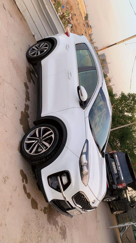 سلام عليكم 
سبورتج موديل 2019 ماشيه 75 سياره جديده
مواصفات معروفه رقم بغداد
سونار موجود بنشر
سعر 193 وبيه مجال 
مكان سيديه رقم تلفون 
***********
