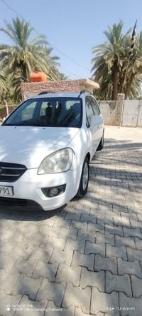 كيا كارنز • ٢٠٠٩ • ٧ راكب