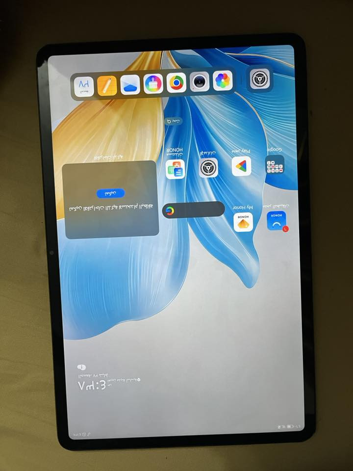 ايباد هونر باد 9حجم الشاجة 12 انج التلفون نضيف ذاكرة 256 السعر 350الف العنوان بغداد السيدية 
***********
