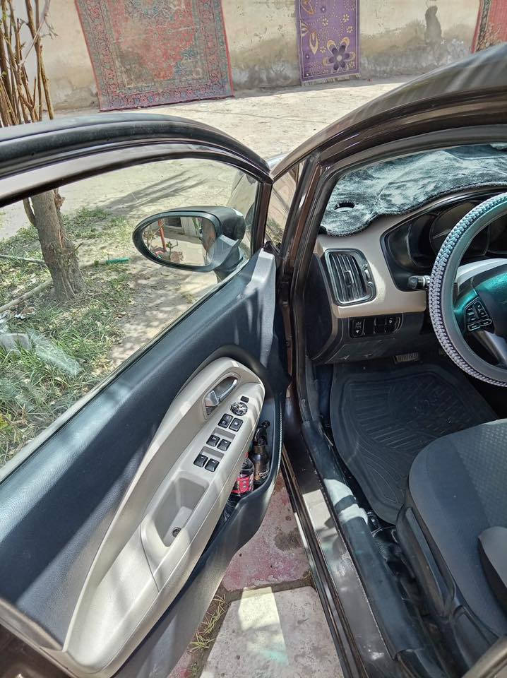 كيا ريو 14 خليجي
محرك جاهز لانضوح لا تبخير لاصوت كير جديد منظومه تبريد جديده كبريسر جديد راديتر جديد مع منظومه جديده كامله شاشه كامرا كهربائيات جاهزه تحكمات تايرات عدد 3 باتري جديد حداديه 70%سنويه 2030 رقم انكليزي السعر77 $وبيها مجال مكلف بالنشر
التواصل***********
