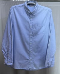 قميص  (F&F)  سوبر كريمً    قياس   XL  النظافه 💯/💯    يوجد توصيل 🚚 (بغد...