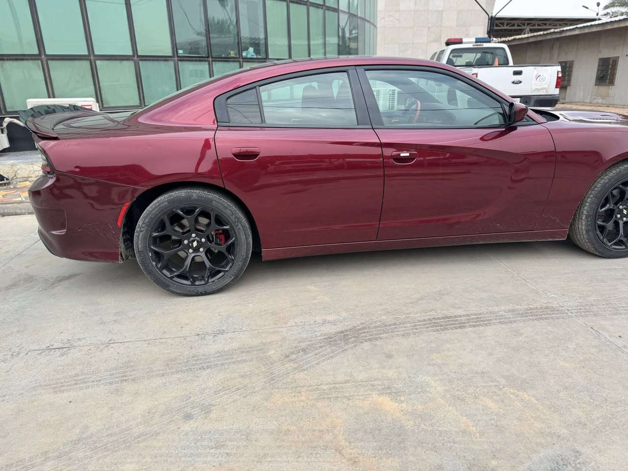 جارجر موديل ٢٠ حادث مرفق بصور رقم بغداد بسمي تحويل ثاني يوم السياره جاهزه من كلشي للاستفسار 
***********
***********
