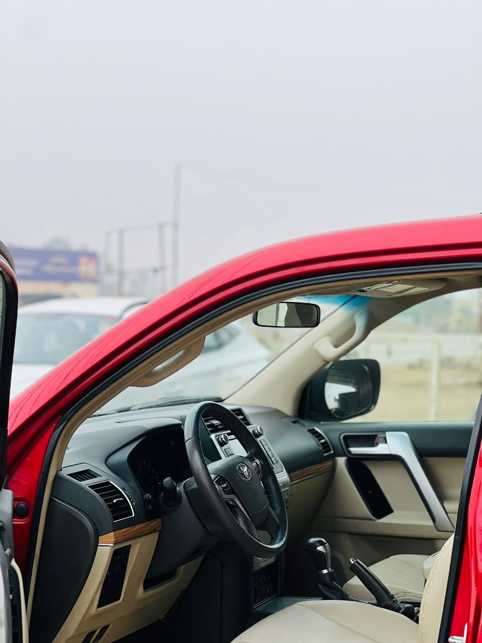 برادو  TX.S موديل 2020 
رقم صاحب السيارة 
***********
                 

السياره كير ومحرك كفالة
السياره مكفولة كفالة عامه 
المواصفات
1- تشغيل عن بعد
2-فتحه
3-ثلاجه
4-شاشه كبيرة
5-لايت اسود
6-كشنات كهرباء الاماميه
7-كشنات جلد
8-دبل تانكي
9-سبير تعليك
10-شاحن واير لس
11-محرك6 سنلدر
ملحقات كامله
12-وبقية مواصفات ال TX.S
مكان السيارة تقاطع النهروان بنفس التقاطع
