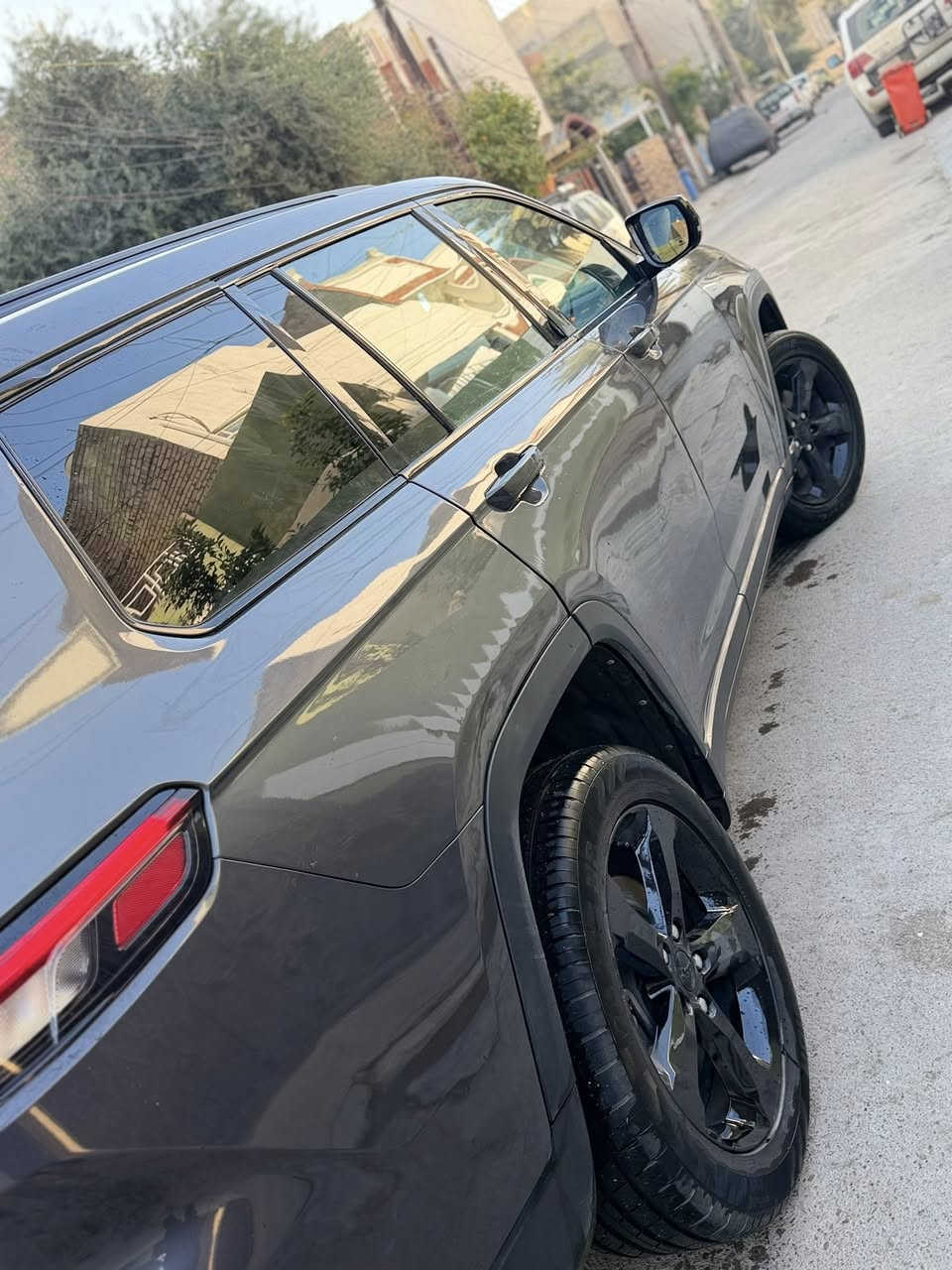 للبيع سيارة جيب  الاريدو  وارد أمريكي بحالة ممتازة 🔥
• النوع: Jeep�• وارد: أمريكي 🇺🇸�• اللون: رمادي غامق�• قير: أوتوماتيك�• دفع رباعي�• شاشة وسطية�• كامرة خلفية�• حساسات�• إضاءة LED حديثة�• داخلية نظيفة جداً�• السيارة بحالة ممتازة وما تحتاج صرف
‎السعر: 33,000 دولار 💰
للاستفسار الاتصال أو واتساب:�***********
