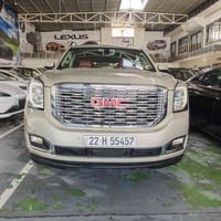 وبركاته للبيع جمسي يوكن 2017 SLE  8 راكب لون ذهبي محرك 8 سلندر 5.3 شاش...