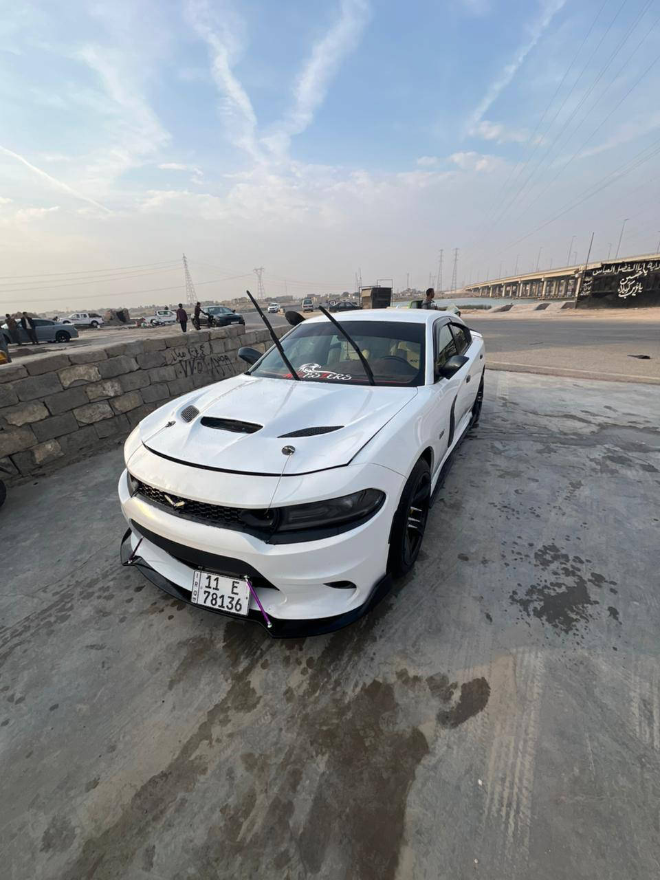 السلام عليكم مرخصت لادمن المحترم جارجر مديل 19اصل مكينه 5700 رقم بغداد تحويل ثاني يوم مشروع وطني السياره كلش مصروف عليهه داخل وخارج من كل النواحي وجاهزه ربع متصرف عليهه صور الحادث بلمنشور 3قطع صبق فقط السعر 180وبيهه مجال بصيط مكان السياره البصره قضاء الدير رقمي ***********
