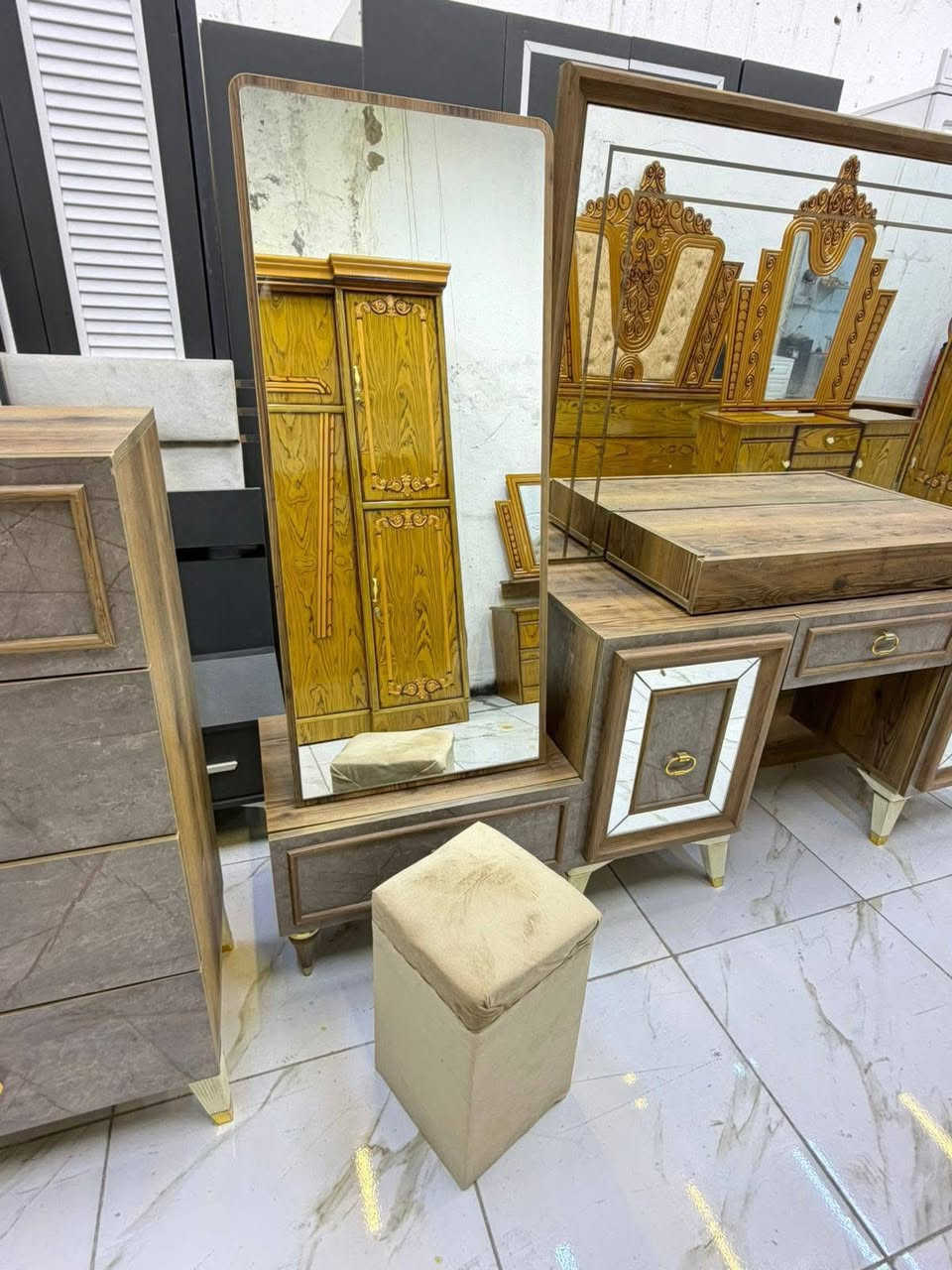 للبيع حجز واتساب فقط ممتوفره ماسنجر تركيه اخت الجديد ***********
