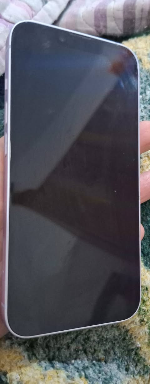 ايفون 14عادي مكاني الثعالبه الاولى
بطاريه85
125ذاكره
بي ضربه مبينه بلصوره 
***********
