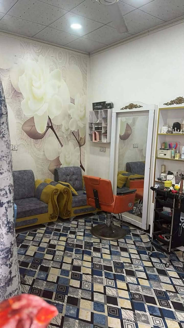 دار للرهن 100 متر 💒
شارع المطار  بداية شارع السبيس 💁🏻‍♀️
البيت جديد ونضيف☑️
يحتوي على غرفة وصاله ومطبخ واستقبال وصحيات 🚪🚪
مدة الرهن سنتين وقابل التجديد ☑️
سعر الرهن 19 قفل 💵 الاستفسار واتساب فقط***********
