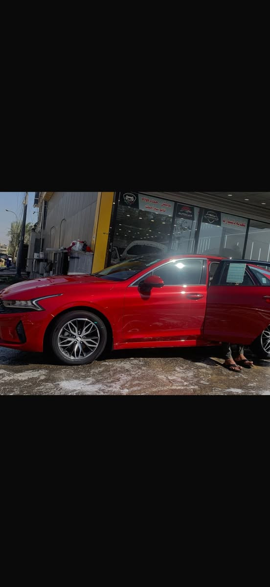 خليجي موديل 2023
فول مواصفات 1/1

-ماشية 50 الف 

- محرك 2000 دوش 

-تبريد ثلج

 كشنات تدفئة

-بصمة

- فتحة بانوراما

-تشغيل عن بعد

- حساسات امامي خلفي

-كامرة دوارة

-كرسي السايق كهرباء

-لايتات زينون 4 عدسات

- كشافات

-شاشة لمس ,

تبريد بيانو شاشة لمس، قطعتين تبريد

-تحكمات ستيرن

-5 وضعيات قيادة

-مري كهرباء ،اشاير يالمري

-مانع انزلاق ,ABS

-السيارة جديدة وبأسمي مشتريها زيرو

واستخدام شخصي السيارة متغلفة ppf تغليف جديد والضمان ١٠ سنوات 

سعرها 235
للاستفسار ***********
