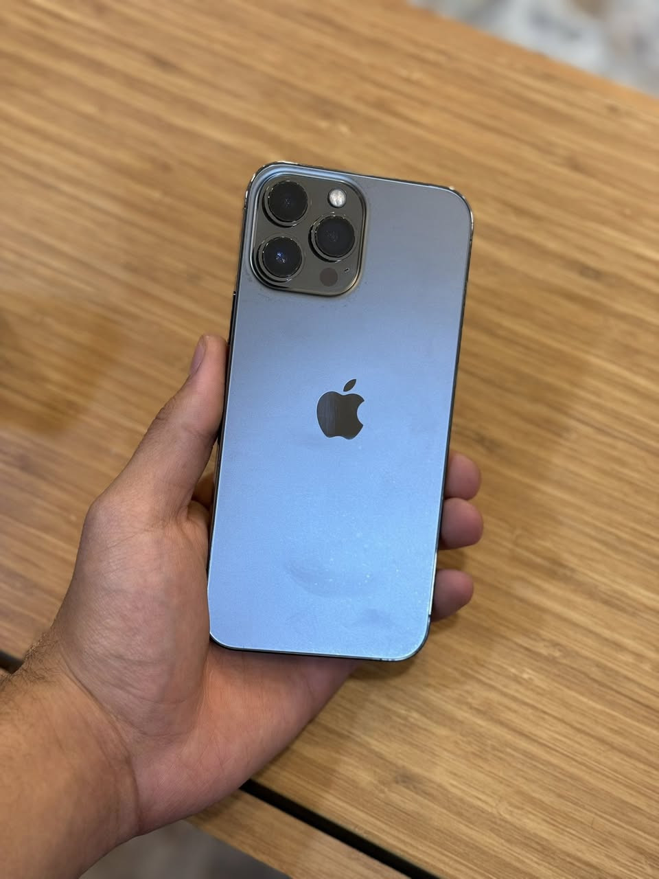 السلام عليكم ايفون 13 برو ماكس
بطاريه 84 ذاكره 256 
جهاز نضيف جدا مكفول من كلشي 
سعره 660 
عنواني بغداد قرب تقاطع درويش السيديه 
***********
