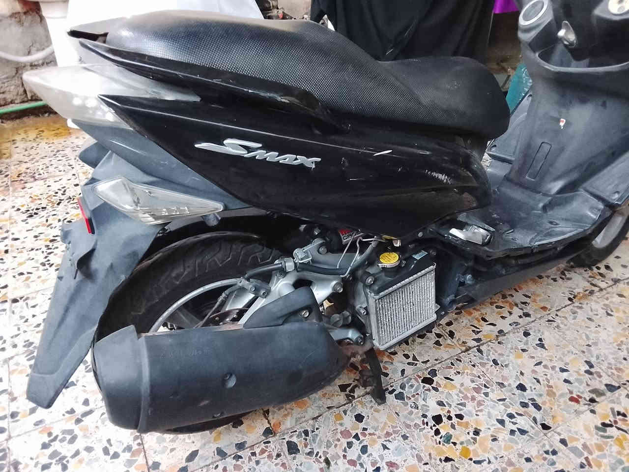 سلام عليكم دراجه ماجسته حلوه ونضيفه لاتنقيص ولاتبخير كله شغاله عوزه باتري بس لن متروكه سعر600 وبيه مجال مكن الشعب***********
