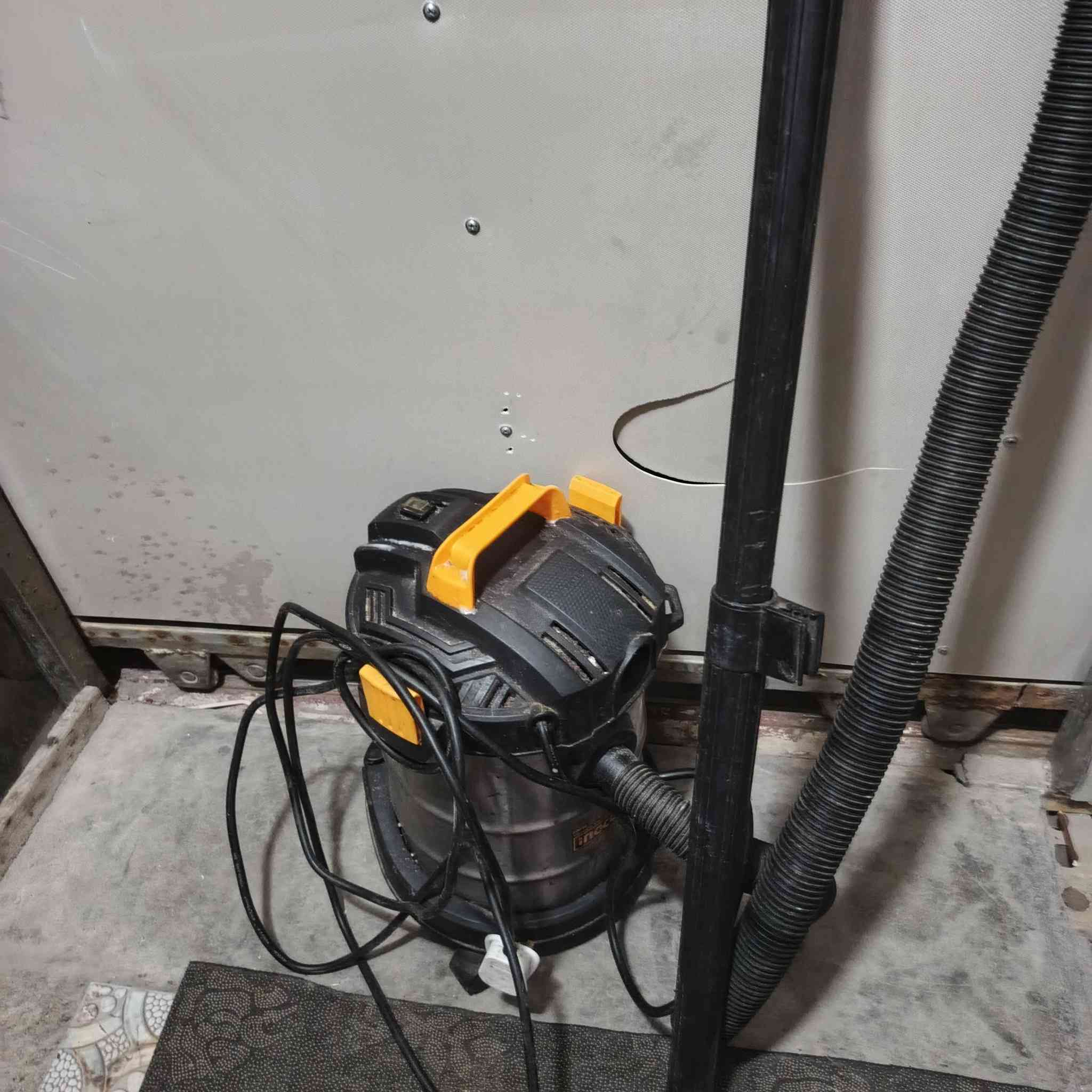 مكناسنه  زوالي او الارضيه كبيره ٣٥وصغيره ٢٥ بغداد صليخ


**إذا كنت صاحب هذا الإعلان وتريد حذفه لأي سبب، رجاءا أرسل رسالة إلى الدعم الفني**