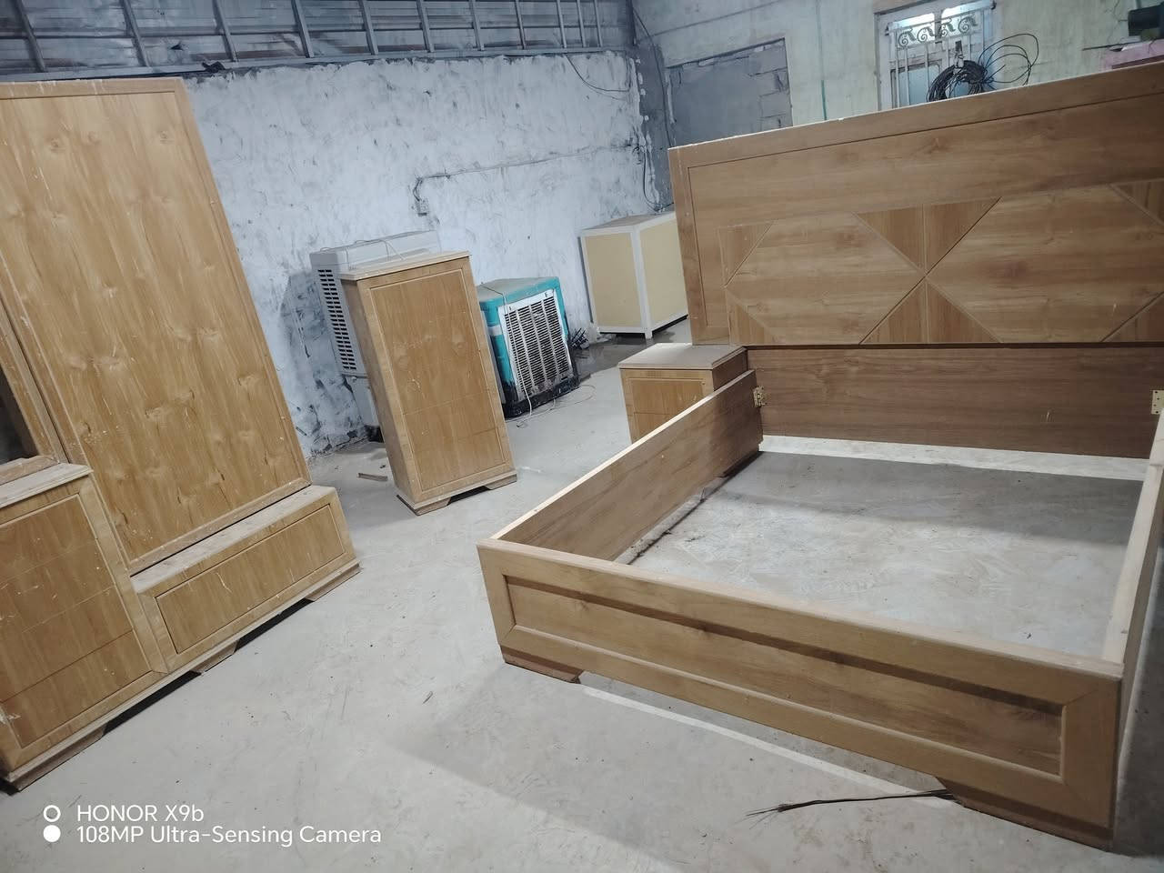 سلام عليكم غرفه عراقي تصميم تركي كنتور سلايد غرفه هستوه طالعه من المعمل تصميم حلو جزمه مجرات ميز تواليت سلايد مزي مريا مجرات غرف ثكيله مكان حله تقاطع علويه شريفه ***********
