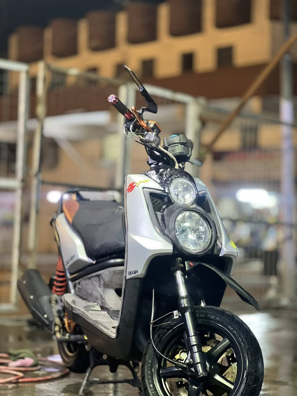 سلام عليكم سكنس جبلي مكفوله كفاله عامه الدراجه مغلفه والون مالته الاسود مثل ما موضح بل صوره دراجه اطيك ضمان شهر اذا كفر تجاري او محرك مفتوح دراجه خير من الله تزويد خارجي والبلادي مًوجود الدراجه كفاله عامه السعر ١٤٠٠ وبيه مجال حكً الشراي الرقم ***********متواجد فقط واتساب بيه زنون اصلي وضمانك مفتوح 

الميعجبه ليعلق لين اليعلق يسمع شي مو حلو
