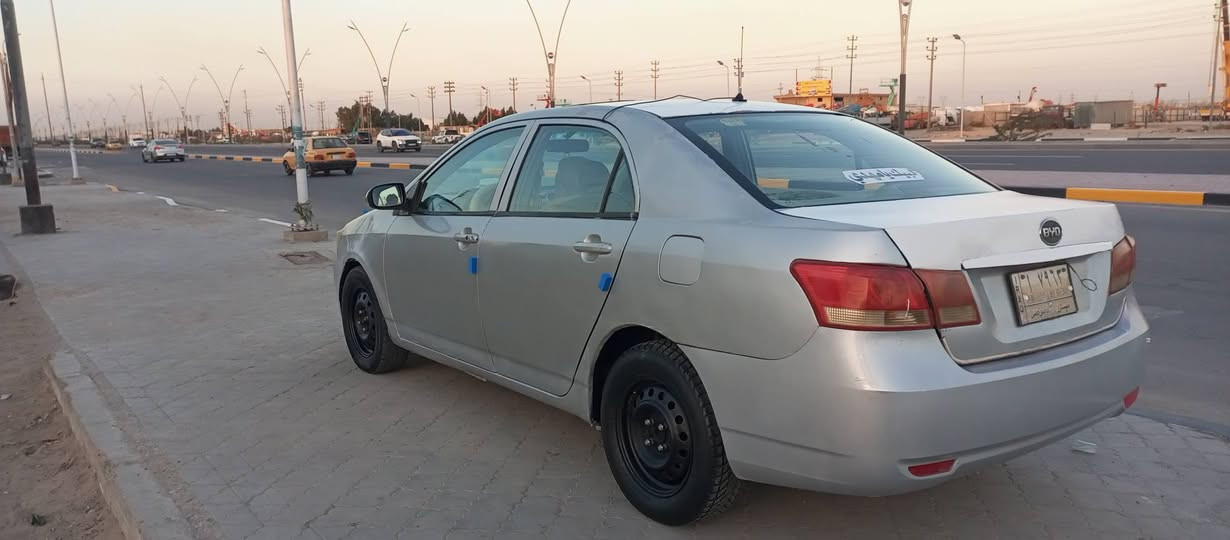 السلام عليكم بي وايدي مديل 12 رقم ميسان مكينه وكير كورله جدد حداديه جديده تخم تاير جديد تبريد ثلج السياره جاهزه من كلشي اي نغص مابيه ضربه مابيه السنويه منتهيه مكان البصره الزبير الشراي يتصل *********** السعر 38
