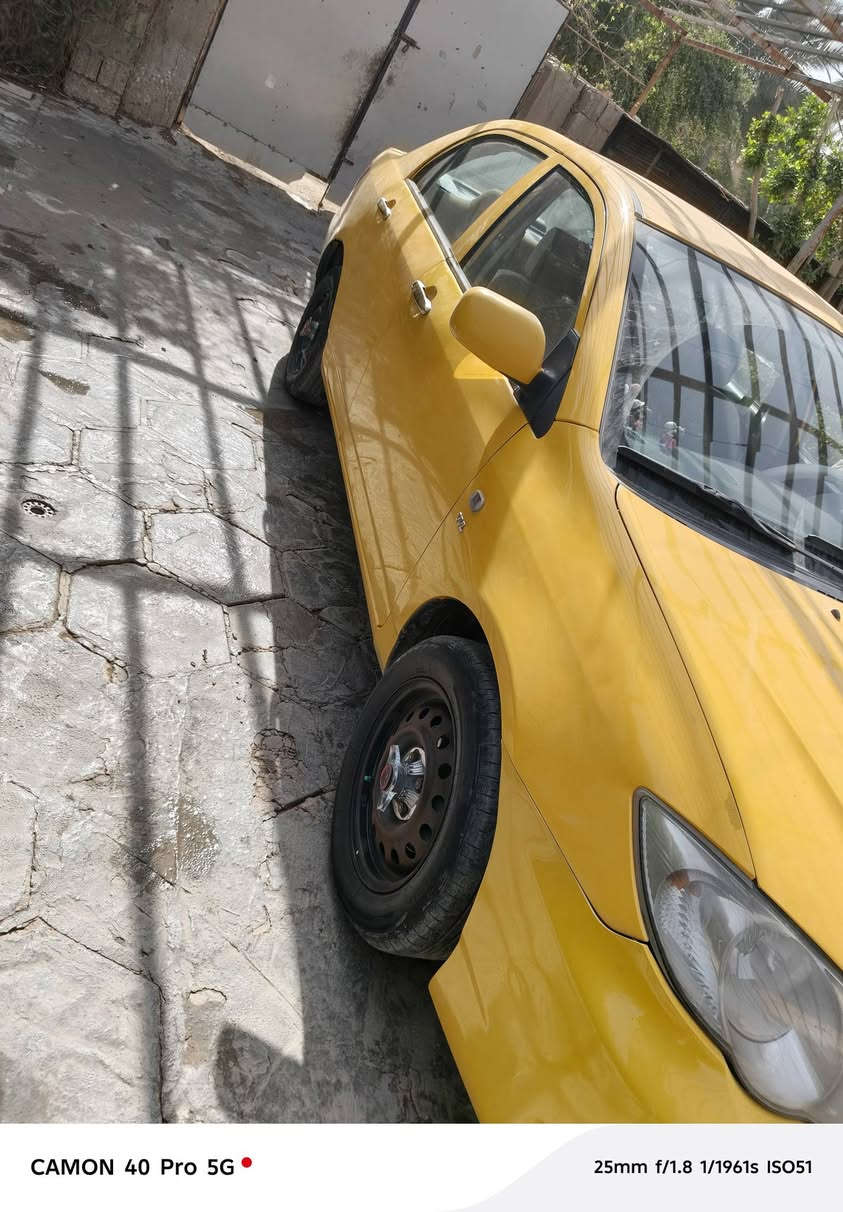 السلام عليكم
بي وايدي للبيع موديل ١٩ سياره حره بأسمي رقم بابل حادث جاملغ خلفي كير حدايه كفاله تخم تاير تبريد شغال 
ل استفسار رقم الهاتف ***********
