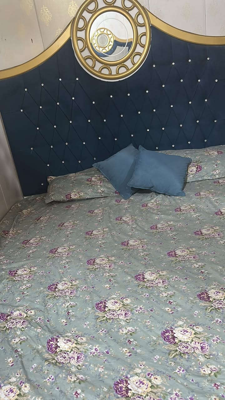 غرفه كبيره ونظيفه من ست قطع ميز مرايه بمجر وميز عدد/2 بجانب السرير والسرير وكنتور وميز مرايه  ابيعها ب600وبيها مجال للشراي فقط كربلاء مجسر العباس ع


**إذا كنت صاحب هذا الإعلان وتريد حذفه لأي سبب، رجاءا أرسل رسالة إلى الدعم الفني**