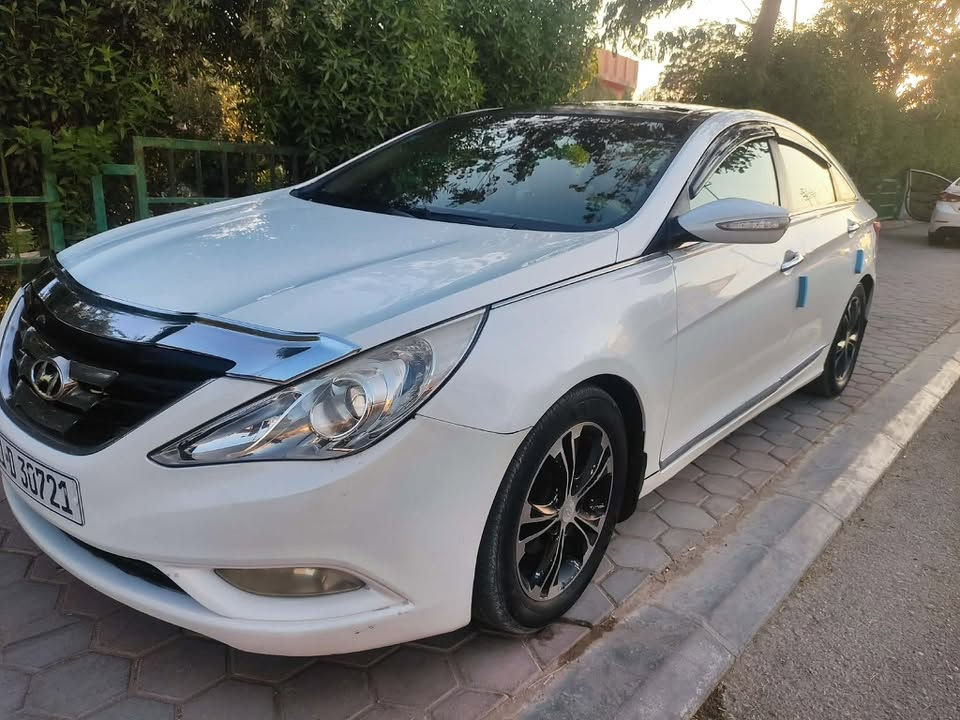 سوناتا 2011 خليجي مكينه 2400 فول مواصفات بيه صبغ بالصفحه اليمنه اثر شخط بدون معجون سياره رقم بغداد باسمي كير مكينه حداديه تبريد كله جديد السعر 110
مكاني كربلاء 
***********
