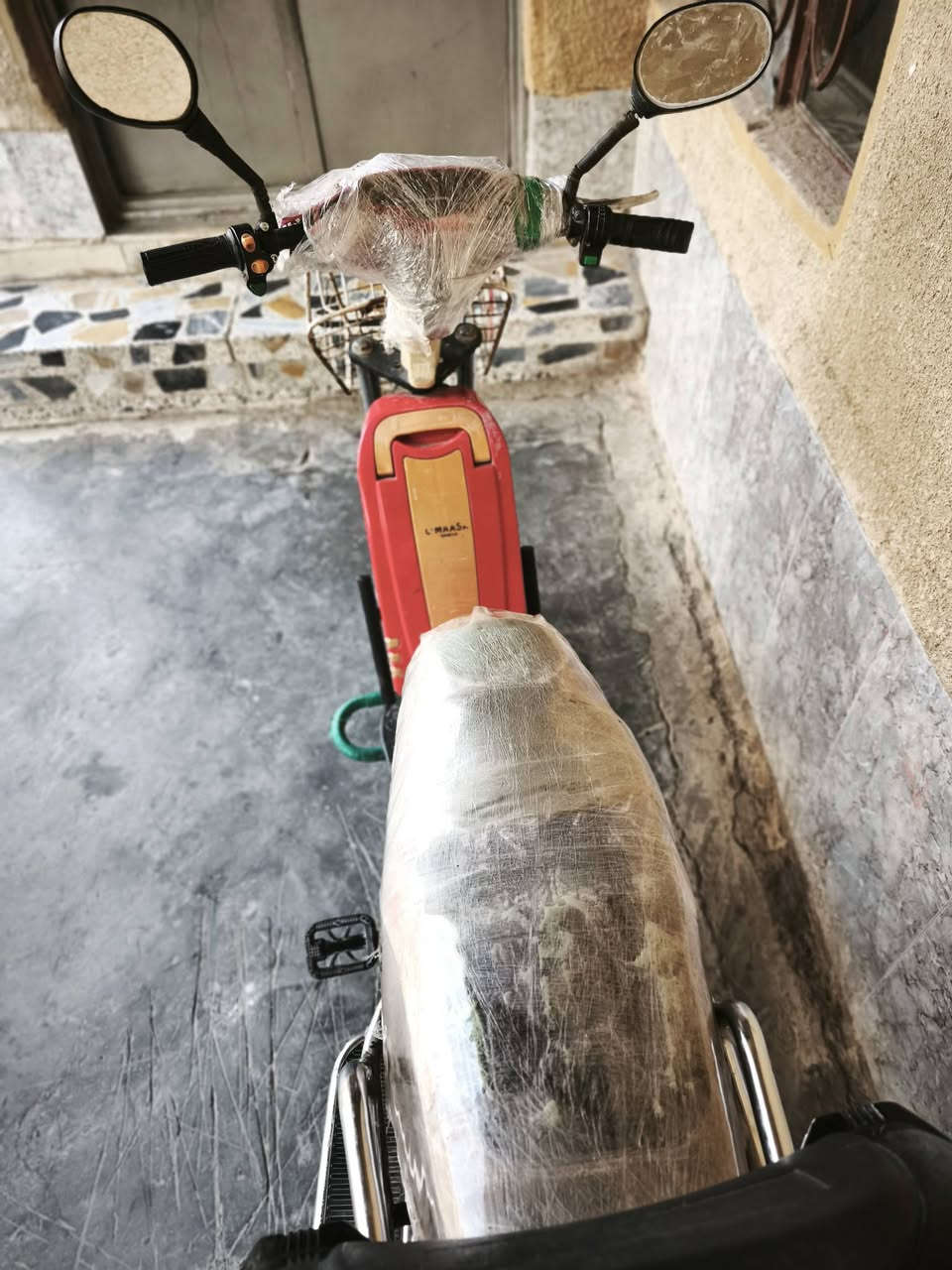 السلام عليكم ورحمه الله وبركاته 
موطور شحن الماسه نضافه ٩٥٪ نق دشبول فقط 
كلش جديد بطاريات نص عمر ابيع كشر 
المكان الفلوجه 
الرقم ***********
السعر 220 وبي مجال
