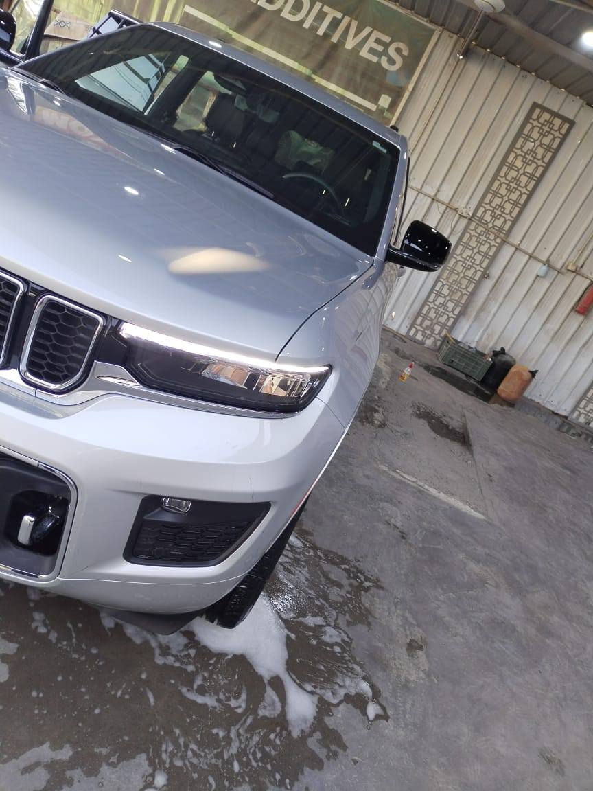 جيب اوفر لاند بسعر مناسب 
فول مواصفات 

موديل 2022 السياره مامرقمه تترقم جميع المحافظات 

السياره تقريره سرقه قطع وتم تركيب قطع اصليه وكاله نفس اللون 

يعني لا حادث ولا شواصي ولا ارباكات ولا لغود كله سليم وبشرط
 
محرك 3600 V6
5 راكب
بنوراما
حساس امامي خلفي
كشن تدفئه تبريد
ماشيه 34 الف ميل 
اشاير بالمري
مري شفط
صندوق كهرباء 
نظام جكات
رادارات امامي وخلفي وجانبيات
كشنات كهربائيه وتدفئه وتبريد 

السياره فول مواصفات وهواي مواصفات بيه ما ذكرتهن وجنايه فئة الاوفر لاند يعرفون بمواصفاتهن 

السعر ب310 وبيه مجال 

***********
