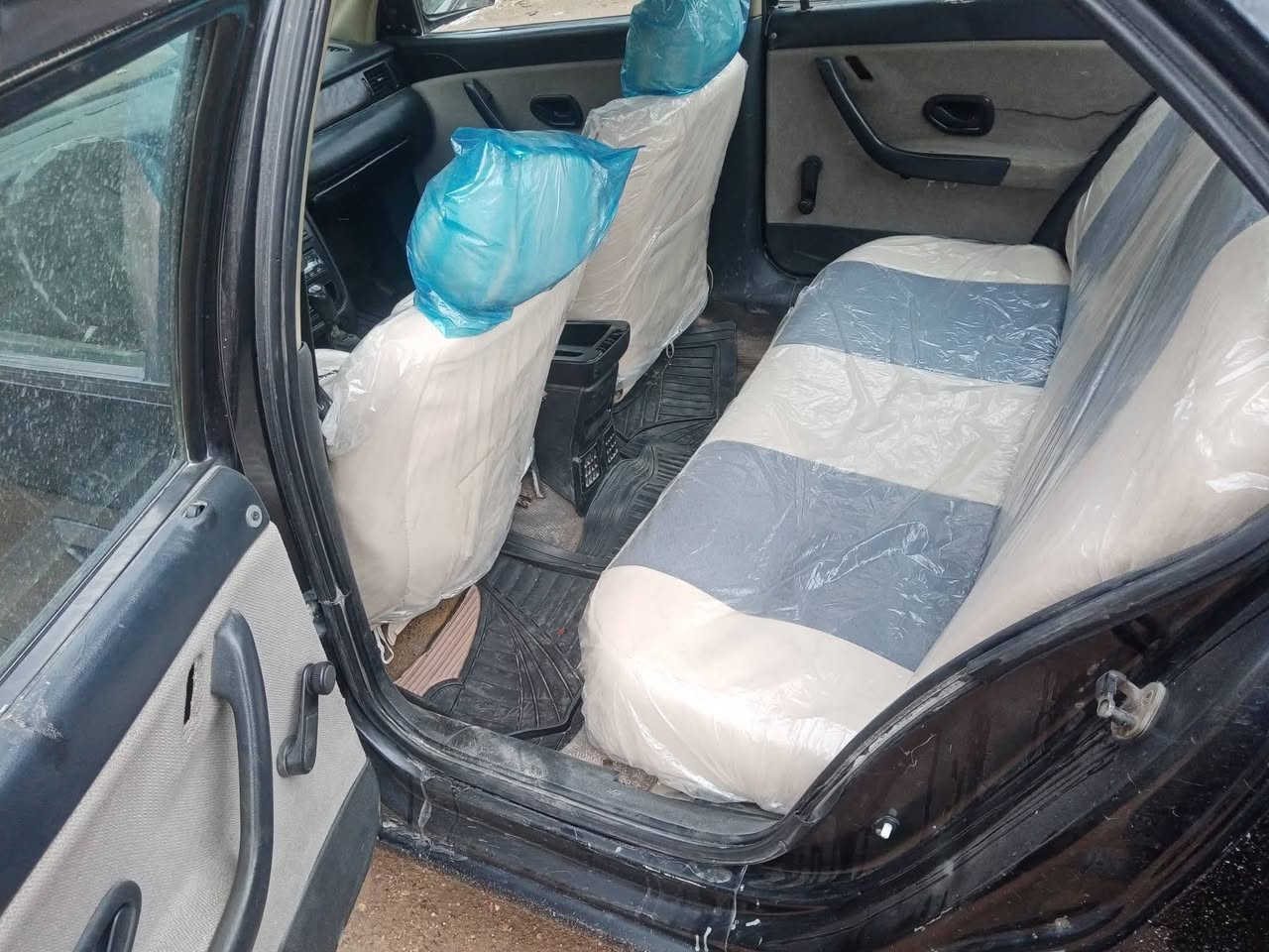 السلام عليكم للبيع سمند ٢٠١٠سودة رقم بغداد الدولي السيارة جديدة قطرة خياس مابيهه بيهه صبغ بنيد جاملغ أمامي مكينة كير جدد تخم تاير حدادية حلوة غرفه بلادية نضيفة كهربائيات كلهه شغالة مكاني بابل لاسكندرية *********** السعر ٢٤
