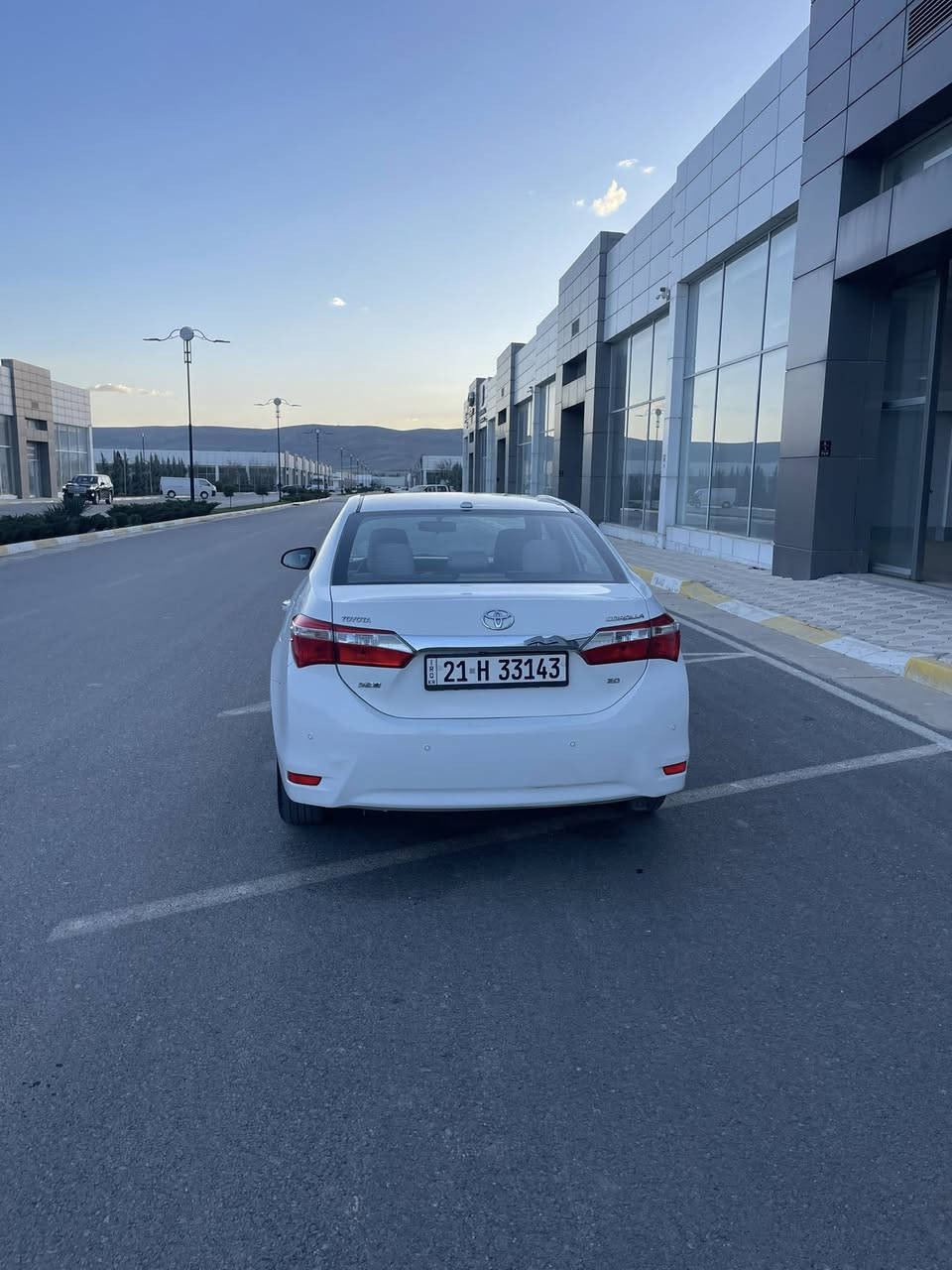 بسم الله الرحمان الرحيم. تويوتا كرولا موديل ٢٠١٥. فول موصفات بس بدون فتحه.   كير محرك بشرط.  خجم محرك 20.  مرغوب محرك كبير.  سنويه جديد سنويه بسمي تحويل وكاله مباشر.  هي سونر موجود بدون دواخل.  موصفات.  بصمه.  شغال.  ويلكب.  بلاجكتور ليد. شاشه كاميرا.  مرايا كهرباء الشاره.  جديده ماشالله  تبريد لمس.  Eco.  Aux.  blutuzh.   تحكم المارايا كهرباء.   هتد.   مكانك سليمانيه.  سعر ١٤٣$. مجال.  ***********
