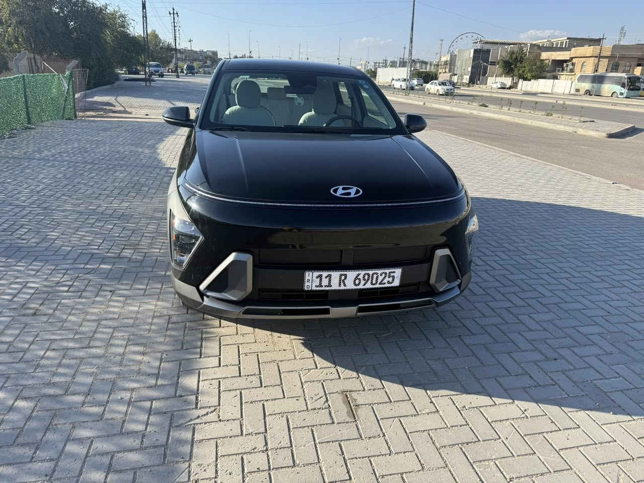 السلام عليكم
كونا موديل 25
رادارات امامي خلفي 
رادار جانبي 
بصمه تشغيل عن بعد 
مكينه 2000
لايتات زنون
لد نهاري
اربعه دسك
كامره دواره 
داخل ابيض 
تخم تاير جديد
شاشه متصل 
اريل نفكيشن
عنوان حي الجهاد 
***********
السعر 170
