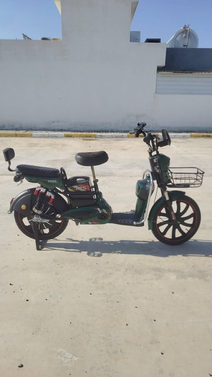 السلام عليكم بسكل شحن البيع بطاريات بل شرط تيرات جدد كهربيات شغاله دبل اشاره  بسكل حلو حجم 20سعر 275 وبي مجال بيك خير ودلل مكاني كركوك درميز مجمع  رقم المبايل ***********
