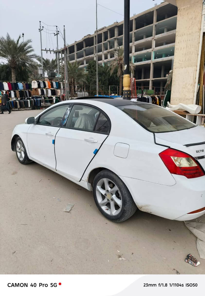 امكراند 2013   
السعر 60 وبيها مجال
الحجم c7 رقم إنكليزي بااسمي تحويل ثاني يوم ... محرك كورلا 1600 لايت زنون + شاشه + فتحه قماره + تخم تاير جديد + سبير جديد  عرفه نضيفه 
ضربتها باب خلفي الأيمن ومصلح على البارد 
+ التبريد لو ضعف كمبريسر لو غاز مافاحصة
الناصريه مركز 
*********** 📞
***********
