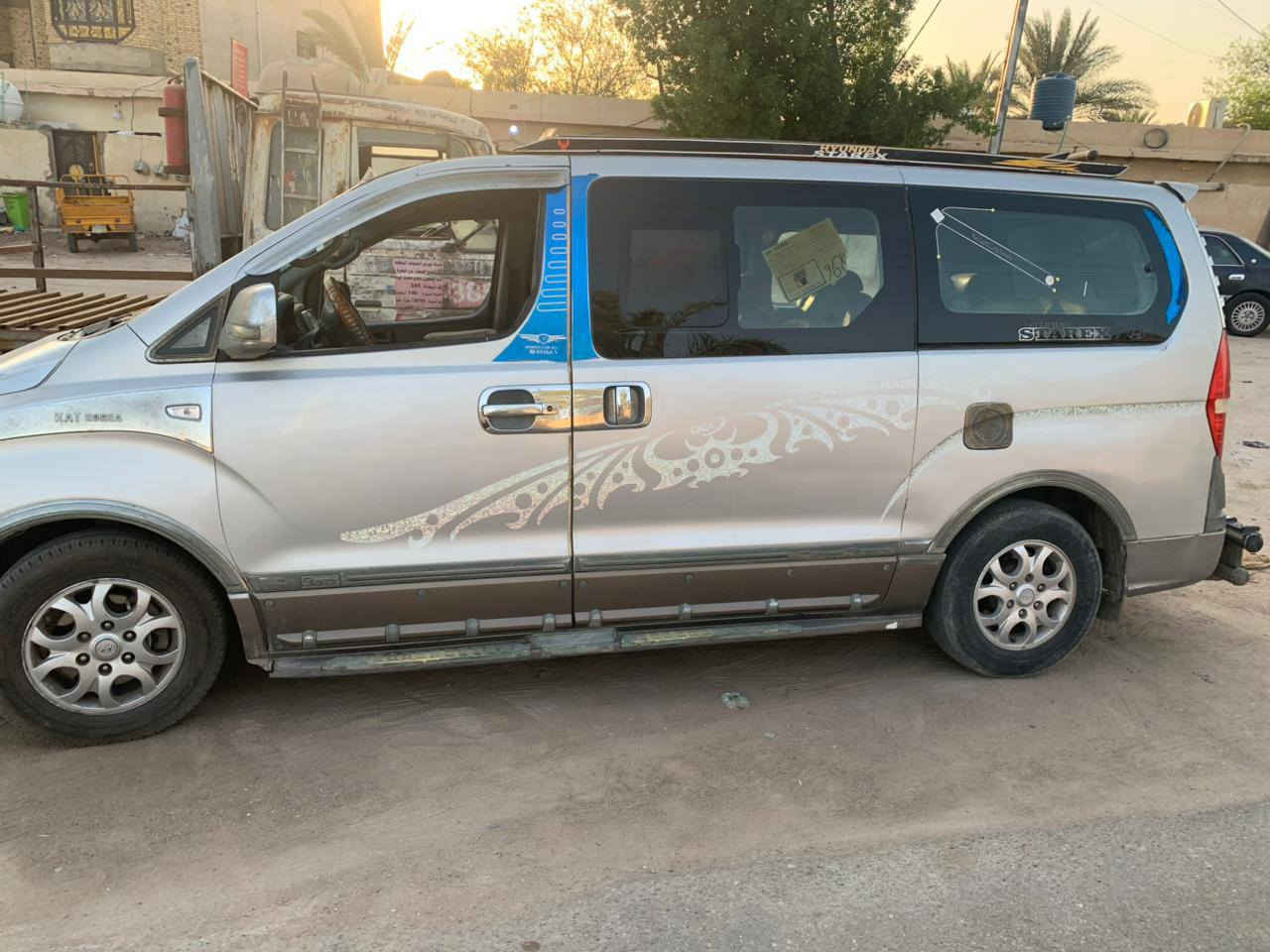 ستاركس  .موديل 2010 رقم بصره
محرك وكير وحداديه خير من الله . بس التبريد نقص غاز  
لون سلفري مصبوغه جماليه فقط . السعر 122 وبيها مجال قليل 
ه‍   ‏‪0781 857 8572‬‏
