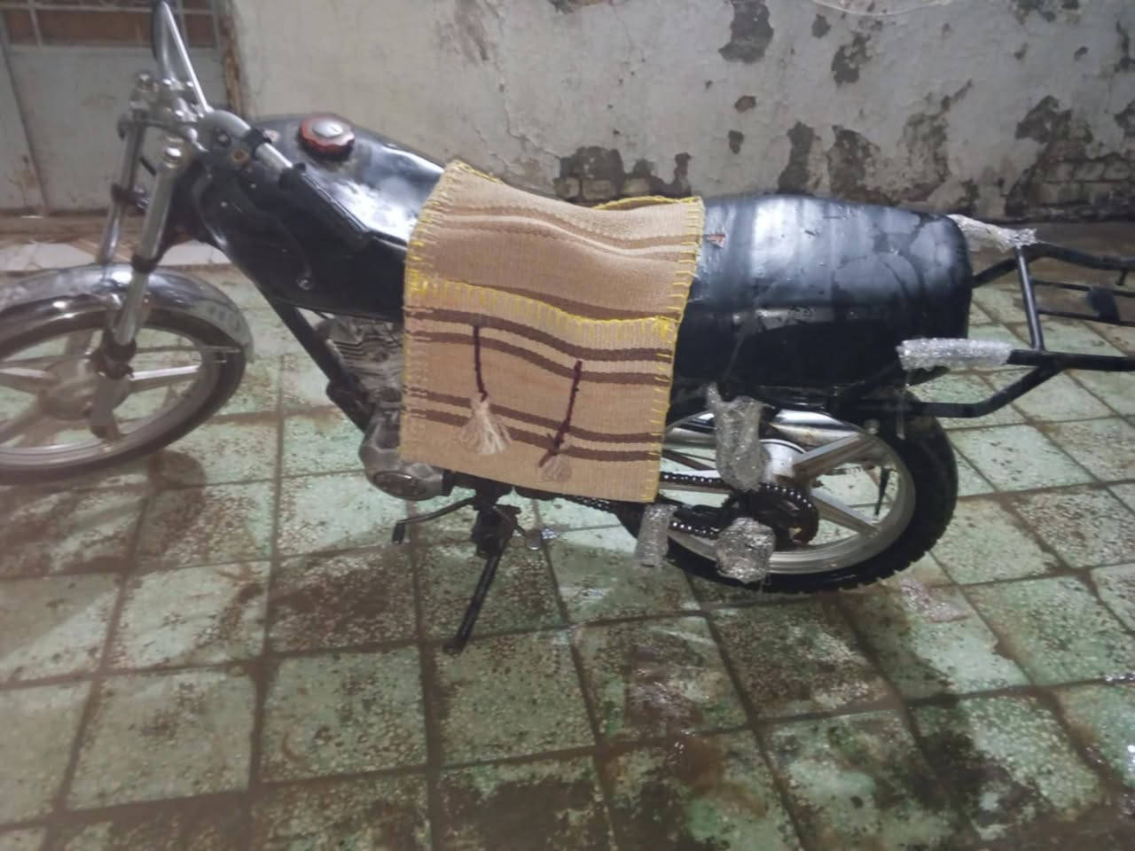 السلام عليكم دراجه للبيع سيفان حربي كلك كلك مكاني ديالى الخالص ***********
