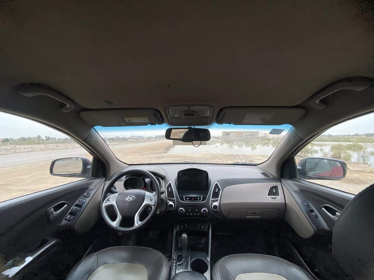 ‏سلام عليكم هونداي توسان موديل ١13 كير محرك كفاله دوش المرغوب سياره جاهزه من كلشي بيها ٣ قطع بدون تبديل فقط رش صبغ سياره جاهزه وخير من الله تخم تاير حداديه تبريد تدفىه موصفات حلوه سعرها 110 وبيها مجال *********** ￼
