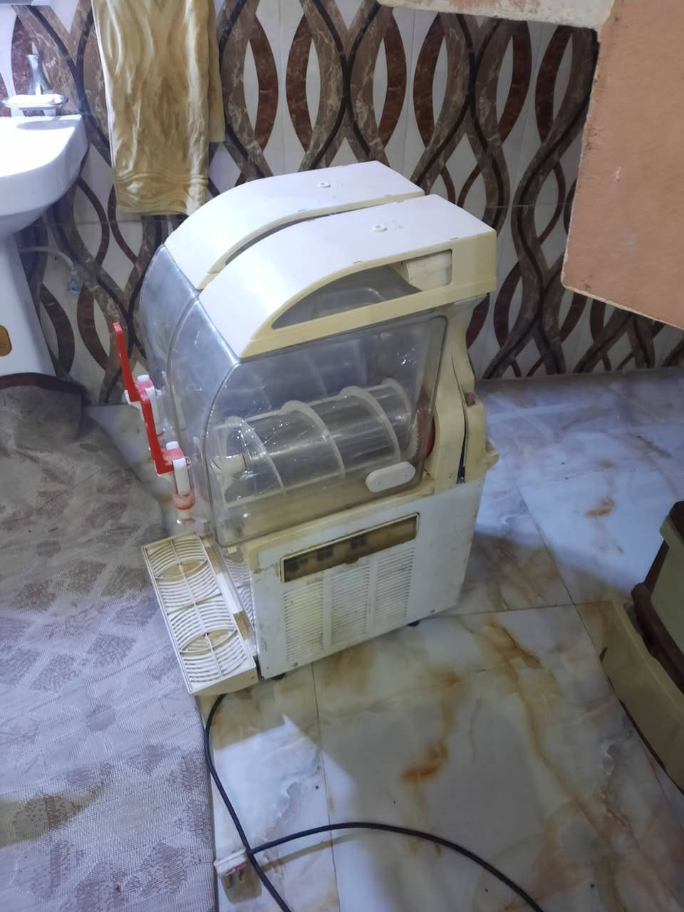 مكينة ازبري إيطالي بيها عطل الكارت بس للبيع


**إذا كنت صاحب هذا الإعلان وتريد حذفه لأي سبب، رجاءا أرسل رسالة إلى الدعم الفني**