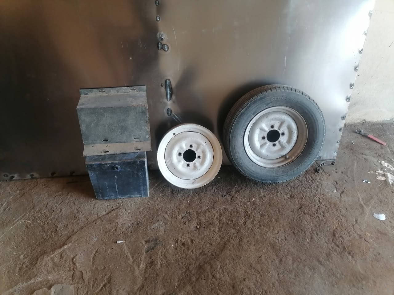 السلام عليكم غراض ستوته لبيع سعر خاص رقم تلفون ***********
