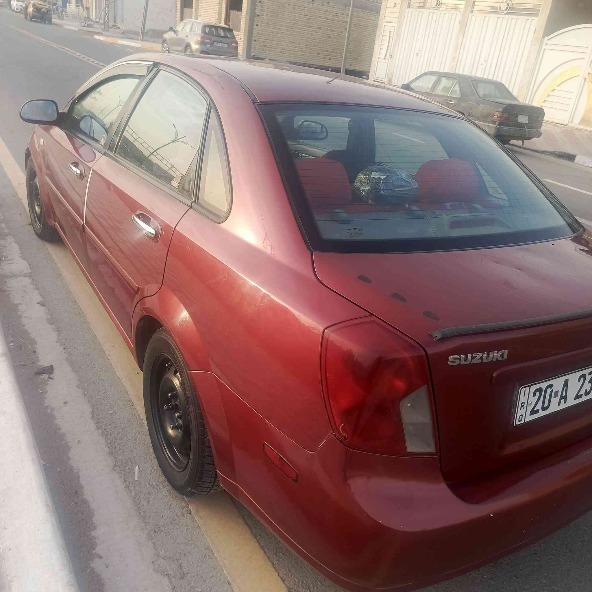 السلام عليكم فورنز موديل 2008سعر60وبيه مجال كلش قليل ***********
