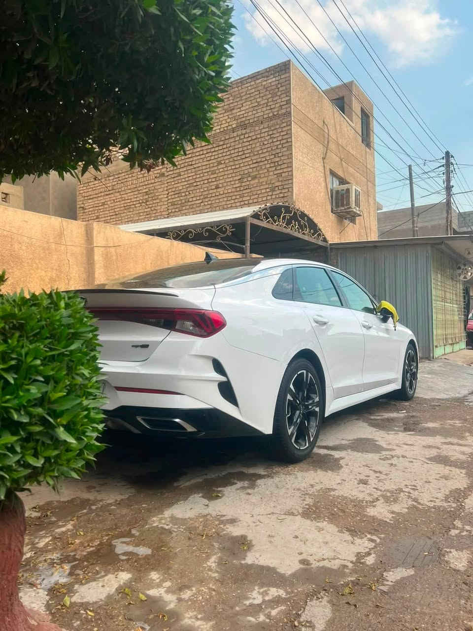 السلام عليكم K5 2021 فول مواصفات GT Lin حادثها قطعه وحده جاملغ سايق مبدل فقط وبارد قليل جاملغ خلفي وموجوده صور سونار بالمنشور رقم أربيل بسمي تحويل ثاني يوم هزه سنويه كله جديد مكان بغداد الدوره ***********
