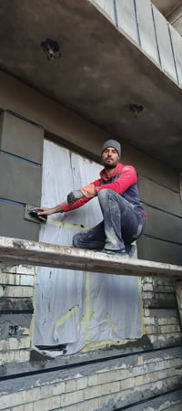 لبخ سمنت وجص وبورك واجهيات اشتغل كباله وعلى المتر 07821961514