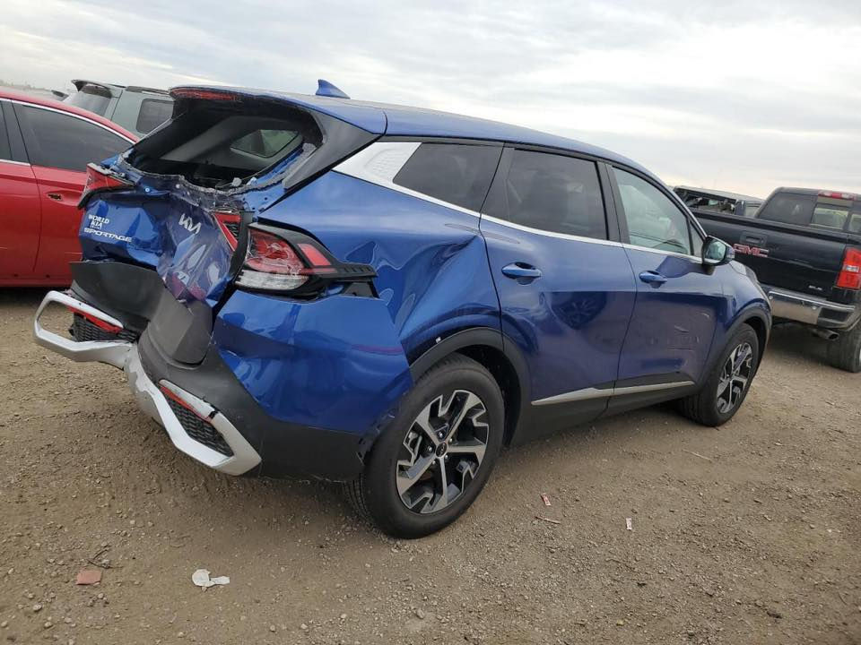 سلام عليكم 
يا سبورتج موديل 2025 
فول موصفات عدى الفتحة 
حدثها جملغ بارد وجنطة ودعامية 
سعر 125 ورقة مجال بسيط جداً 
تواصل ***********
