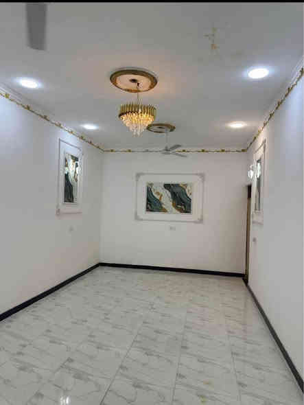 اسعد الله اوقاتكم بكل خير 🔷 
متوفر بيت البيع 🔷 
بمساحه 300متر 
طابو ملك صرف تحويل سهم باسم المشتري 🛑
الموقع البصره ابو الخصيب شارع كوت الحمداني قرب المحكمه الجديده 
مو بيت روعه 🏨
البيت يحتوي على 
#غرف نوم 3
#صاله
#ديوان
#مطبخ
#كراج
#حديقه🌹 
#صحيات داخلي وخارجي 🛑
وسعر البيت 140مليون اوبي مجال 💸 
للاستفسار والتواصل تصل *********** البصرة
