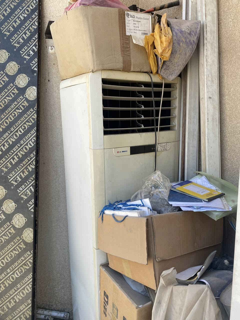 سبلت 5 طن للبيع شغال مع داخلية اضافية ادفع سعر السبلت شغال ونظيف بس متروك ينرادلة غسله وتجي تفحص بيدك وتجيك وتاخذ مع البواري كامل بس ريمونت ماموجود


**إذا كنت صاحب هذا الإعلان وتريد حذفه لأي سبب، رجاءا أرسل رسالة إلى الدعم الفني**
