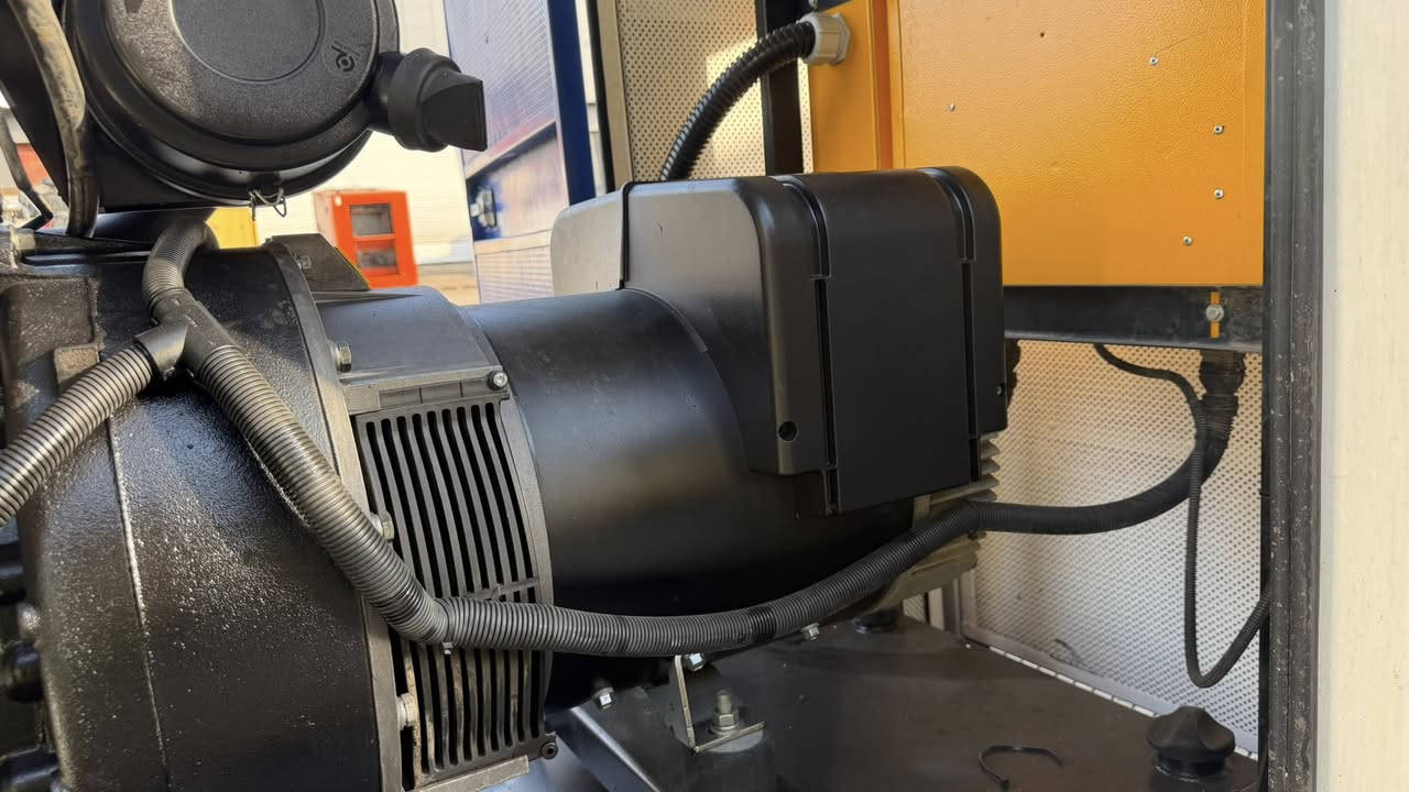 مولد بيركنز 50 KVA 🇬🇧
حالة ممتازة | استعمال خفيف | موديل حديث

فحص كامل ✔️
جاهزة للعمل فوراً ✔️

نسبة عزل الصوت للكاتم 100%

الكمية محدودة جداً للحجز او الشراء 

📞: ***********
