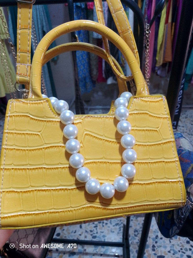 تخفيضات خاصة بمناسبة رمضان المبارك 🌙
عروض مميزة… وجودة تستحقونها.

اختياركِ لحقيبتك هو انعكاس لذوقكِ الرفيع ✨
تصاميم أنيقة، تفاصيل متقنة، وحضور لا يشبه سواكِ💖😌

سعر القطعة ب4 كمية محدودة 😍

عنوان المحل سبع البور منطقة الاربعتالاف مقابيل محلات عصام اهلا وسهلا بالجميع 🫶


**إذا كنت صاحب هذا الإعلان وتريد حذفه لأي سبب، رجاءا أرسل رسالة إلى الدعم الفني**