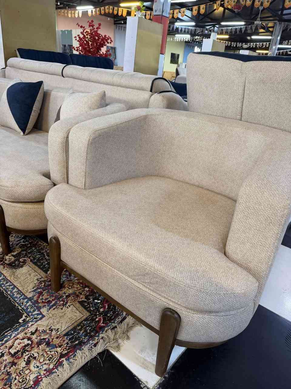 ماكو داعي تأجل أحلامك 😍
السعر مليون 50 الف فقط
اختار أثاثك الفخم… ودفّع على راحتك 🛋️
بشرى سارة لزبائننا الكرام حاملي بطاقه كي من مصرف الرافدين ✅✅
💥 بدون كفيل
💥 دفعة مقدمة بسيطة
💥 قسط إلكتروني على الكي كارد
💥 الاستقطاع مباشر من البطاقة – بدون روحه وجيه!
💥 تقسيط مريح وسهل

جهّز بيتك بأجمل التصاميم وبأفضل الأسعار ✨
📍 زورنا بمجمع دبي للأثاث المنزلي سوق الشيوخ طريق كرمه بني سعيد 
⏰  متواجدون من الساعه 8 صباحا وحتى الساعه 11 مساء طيله ايام الاسبوع
📞 للاستفسار راسلنا أو اتصل على الرقم الموجود بالصفحة
***********
