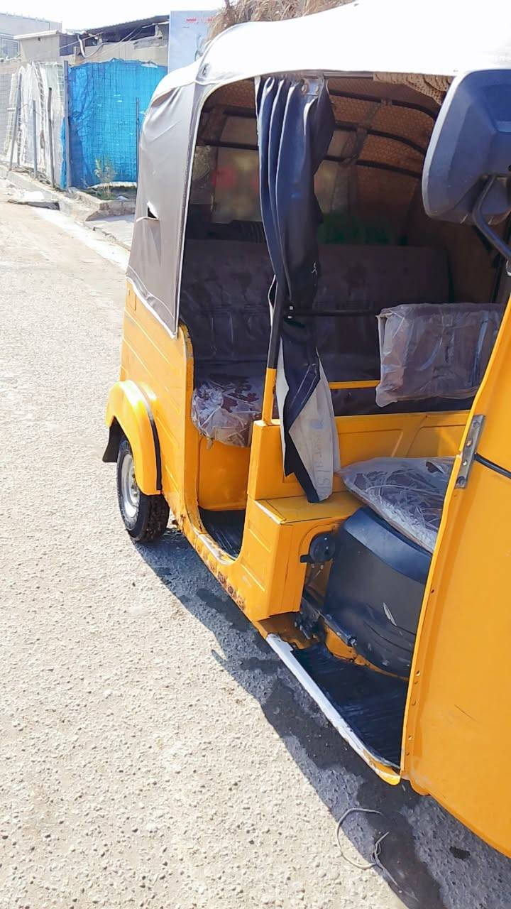 سلام عليكم تكتك 2020 ما مرقم تكتك كفاله عامه مكاني بغداد العبيدي سعر التكتك 5800
وبيهه مجال 
رقمي ***********
