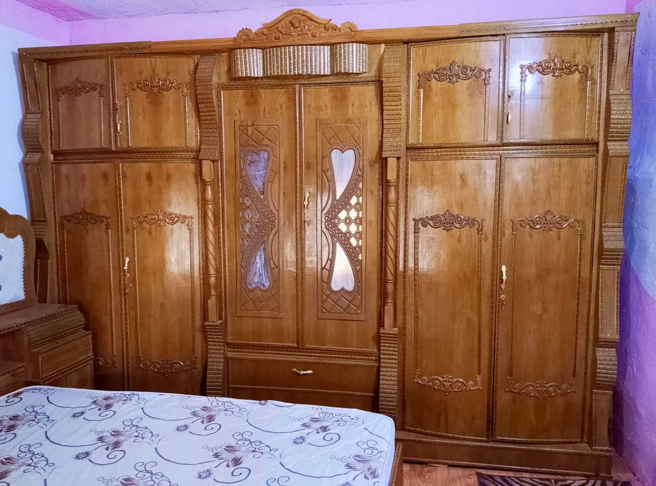 غرفه اخشاب عراقيه جديده صارلي 6اشهر من مشتريهه سعر 900 وبيهه مجال الطيبين الرقم***********/***********
